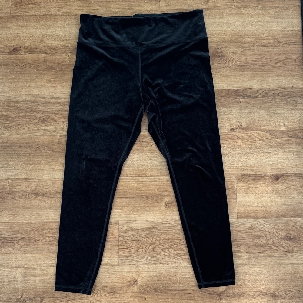 Women’s Athleta Black Velvet Leggings